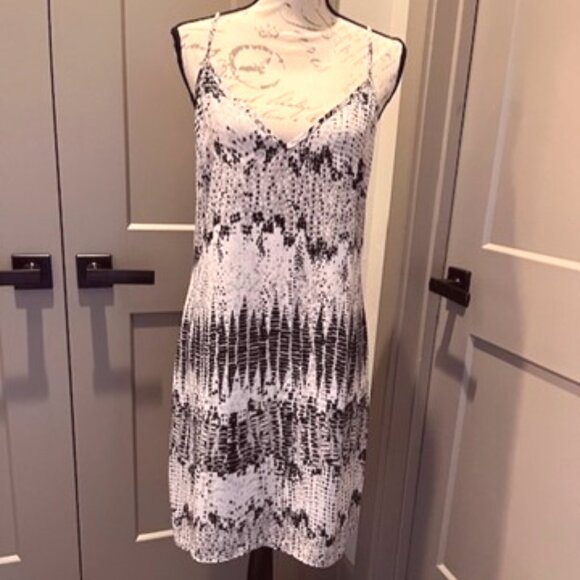 White House/Black Market Godet Long-Sleeved Shirt Dress-Size 6-NWT - Picture 12 of 14